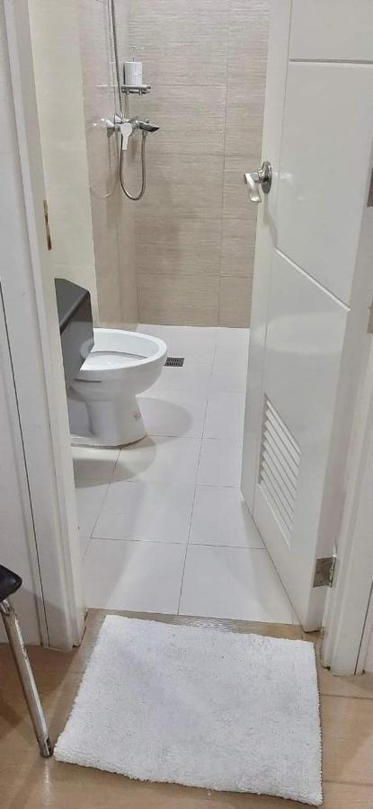 Zg-150Newport Apartment Manila Ngoại thất bức ảnh